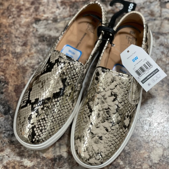 Time and Tru Shoes - Metallic Slip On Style